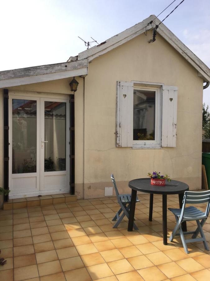 Вилла La Jolie Petite Maison Ле-Ман Экстерьер фото